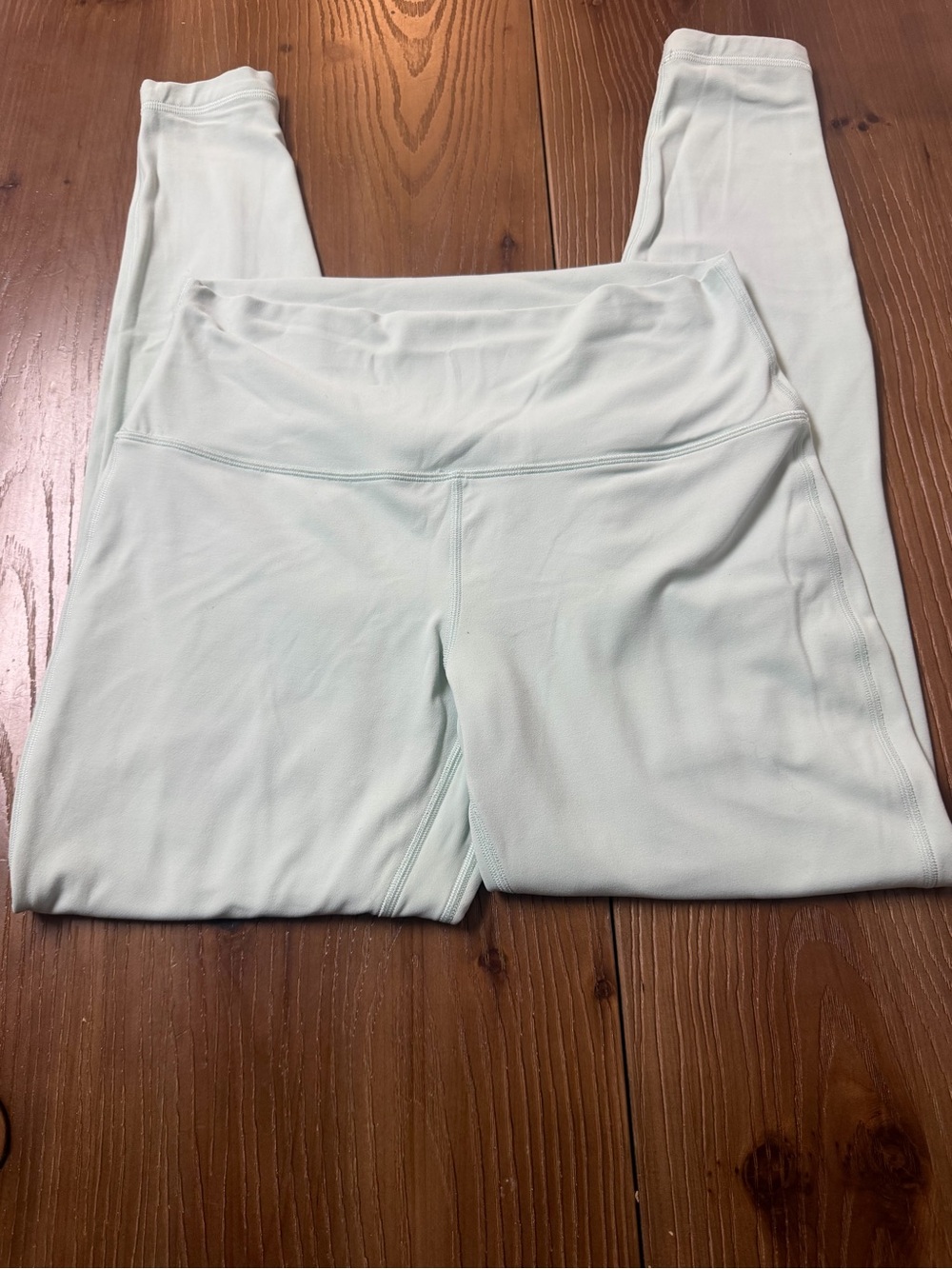 Women's High-Waist Performance Leggings in Light Mint